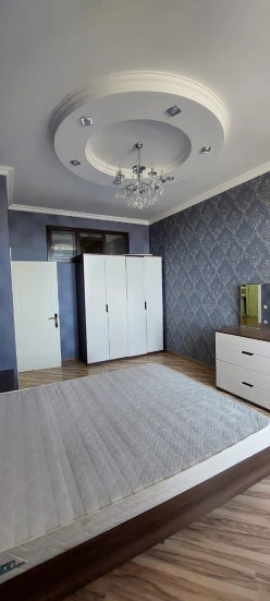 İcarə yeni tikili 3 otaqlı 100 m²,  Memar Əcəmi m.-6