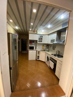 Satılır köhnə tikili 4 otaqlı 110 m²,  İnşaatçılar m.-9