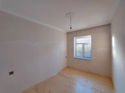 Satılır ev/villa 2 otaqlı 140 m², Binə q.-7