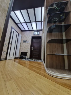 Satılır yeni tikili 3 otaqlı 97 m², İnşaatçılar m.-33