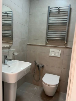 Satılır yeni tikili 2 otaqlı 50 m²,  İnşaatçılar m.-2