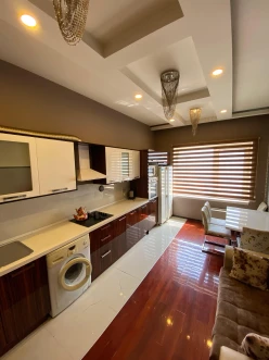 Satılır yeni tikili 3 otaqlı 141 m²,  Elmlər Akademiyası m.-8