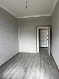 Satılır yeni tikili 2 otaqlı 50 m²,  İnşaatçılar m.-3