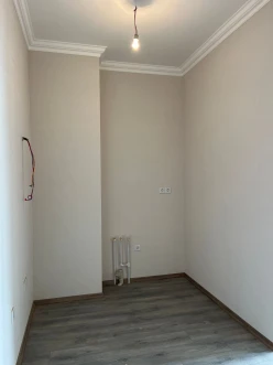 Satılır yeni tikili 2 otaqlı 50 m²,  İnşaatçılar m.-9