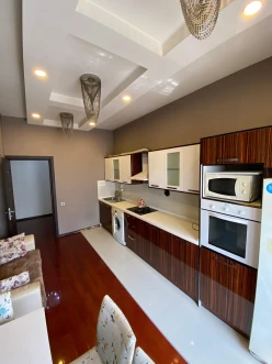 Satılır yeni tikili 3 otaqlı 141 m²,  Elmlər Akademiyası m.-6