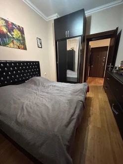 Satılır yeni tikili 2 otaqlı 44 m², İnşaatçılar m.-7