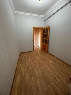 Satılır yeni tikili 2 otaqlı 60 m², İnşaatçılar m.-9