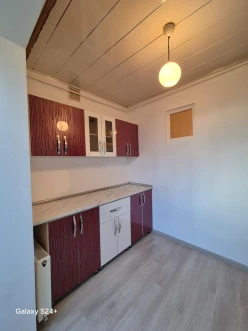 İcarə köhnə tikili 2 otaqlı 60 m², İnşaatçılar m.-9