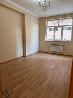 Satılır yeni tikili 2 otaqlı 60 m², İnşaatçılar m.-10