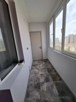 Satılır köhnə tikili 3 otaqlı 65 m², İnşaatçılar m.-9