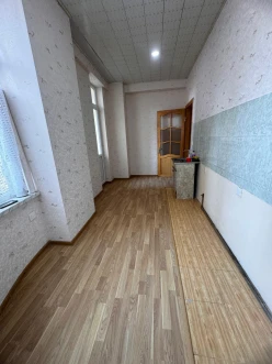 Satılır yeni tikili 2 otaqlı 60 m², İnşaatçılar m.-5