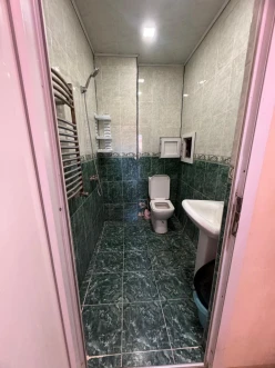 Satılır yeni tikili 2 otaqlı 60 m², İnşaatçılar m.-7