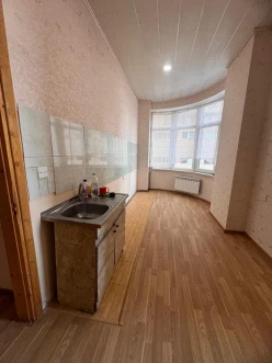 Satılır yeni tikili 2 otaqlı 60 m², İnşaatçılar m.-8