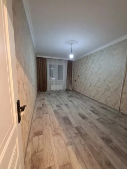 Satılır köhnə tikili 3 otaqlı 65 m², İnşaatçılar m.-12