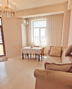 Satılır yeni tikili 3 otaqlı 76 m², Nərimanov Satılır yeni tikili 3 otaqlı 76 m², Nərimanov