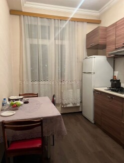 İcarə yeni tikili 1 otaqlı 40 m², İnşaatçılar m.-6 İcarə yeni tikili 1 otaqlı 40 m², İnşaatçılar m.-6