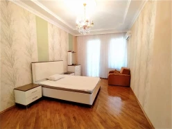 İcarə yeni tikili 5 otaqlı 250 m², Nərimanov r.-13