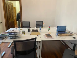 İcarə ofis 3 otaqlı 90 m², Səbail r.