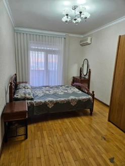 İcarə köhnə tikili 3 otaqlı 110 m²,  Səbail-5