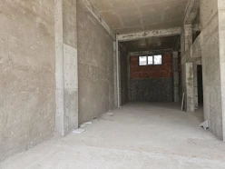 Satılır obyekt 130 m²,  28 May m.-5