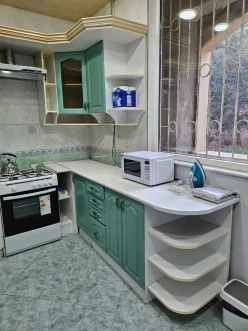 İcarə köhnə tikili 3 otaqlı 110 m²,  Səbail-9