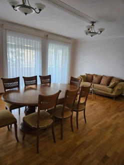 İcarə köhnə tikili 3 otaqlı 110 m²,  Səbail-3