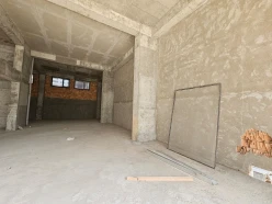 Satılır obyekt 130 m²,  28 May m.-3