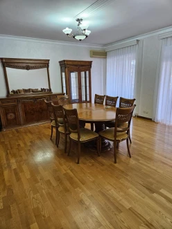 İcarə köhnə tikili 3 otaqlı 110 m²,  Səbail-4