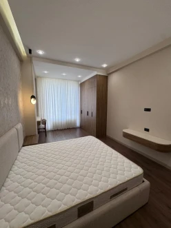 İcarə yeni tikili 3 otaqlı 95 m²,  28 May m.-8