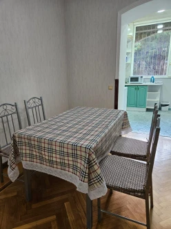 İcarə köhnə tikili 3 otaqlı 110 m²,  Səbail-10