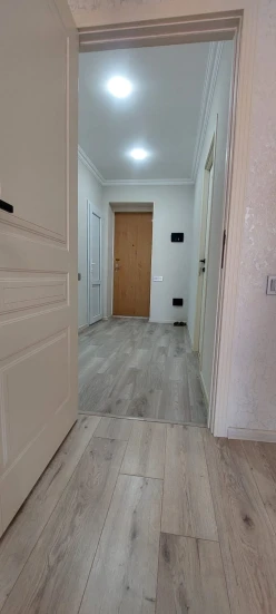 Satılır yeni tikili 3 otaqlı 80 m², İnşaatçılar m.-13