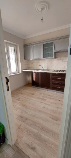 Satılır yeni tikili 3 otaqlı 80 m², İnşaatçılar m.-19