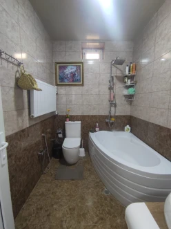 Satılır ev/villa 4 otaqlı 120 m², Binə q.-15