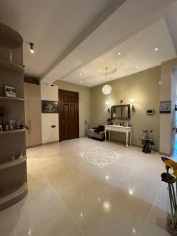 Satılır ev/villa 6 otaqlı 320 m², Şüvəlan q.-26