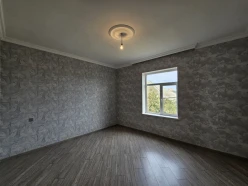 Satılır ev/villa 5 otaqlı 200 m², Binə q.-7