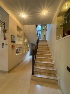 Satılır ev/villa 6 otaqlı 320 m², Şüvəlan q.-28