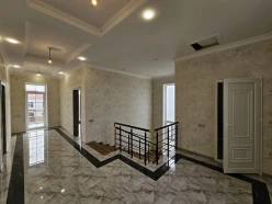 Satılır ev/villa 5 otaqlı 200 m², Binə q.-6