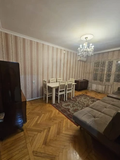 İcarə köhnə tikili 4 otaqlı 120 m²,  Azadlıq prospekti m.-3