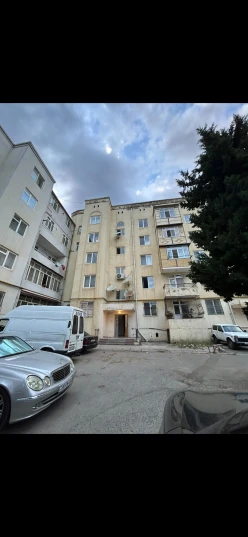 Satılır köhnə tikili 3 otaqlı 72 m²,  İnşaatçılar m.-17