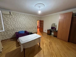 Satılır köhnə tikili 3 otaqlı 72 m²,  İnşaatçılar m.-12