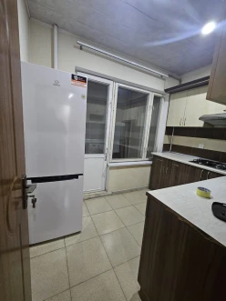İcarə köhnə tikili 4 otaqlı 120 m²,  Azadlıq prospekti m.-9