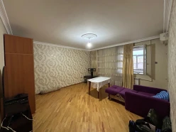 Satılır köhnə tikili 3 otaqlı 72 m²,  İnşaatçılar m.-15