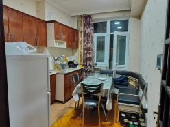 İcarə yeni tikili 2 otaqlı 76 m², İnşaatçılar m.-6