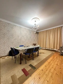 Satılır ev/villa 7 otaqlı 210 m², Bakıxanov q.-3