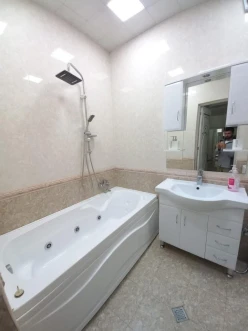 İcarə yeni tikili 2 otaqlı 70 m²,  Şah İsmayıl Xətai m.-5