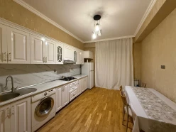 İcarə yeni tikili 3 otaqlı 90 m²,  İnşaatçılar m.-5