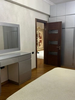 İcarə yeni tikili 2 otaqlı 137 m²,  28 May m.-7