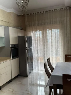 İcarə yeni tikili 2 otaqlı 137 m²,  28 May m.-13