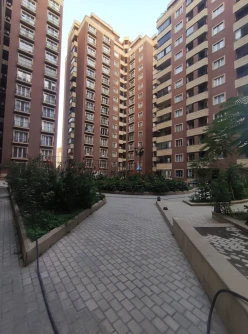İcarə yeni tikili 2 otaqlı 137 m²,  28 May m.