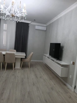 İcarə yeni tikili 2 otaqlı 139 m²,  28 May m.-5
